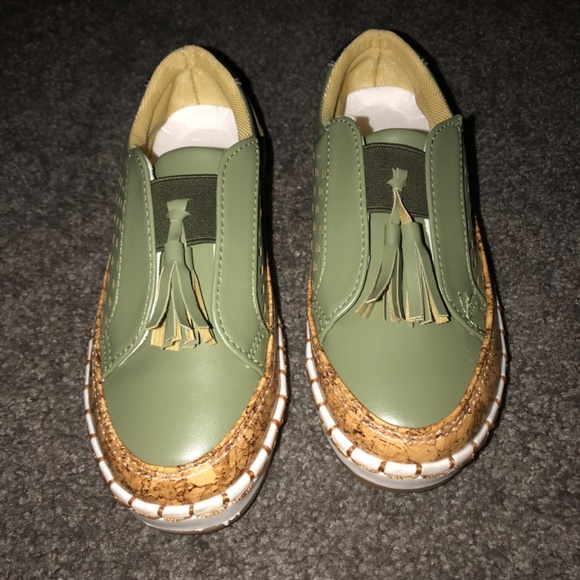 New Slip On Shoes With Tassel Accent - Picture 5 of 6